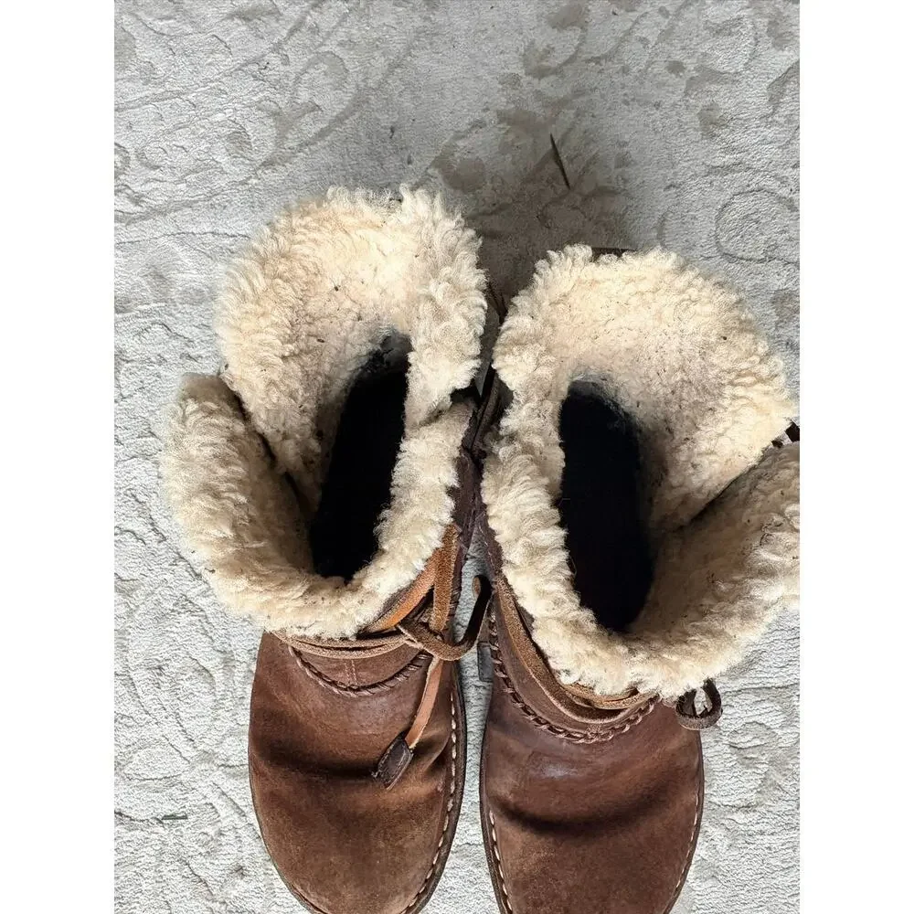 UGG women’s cove